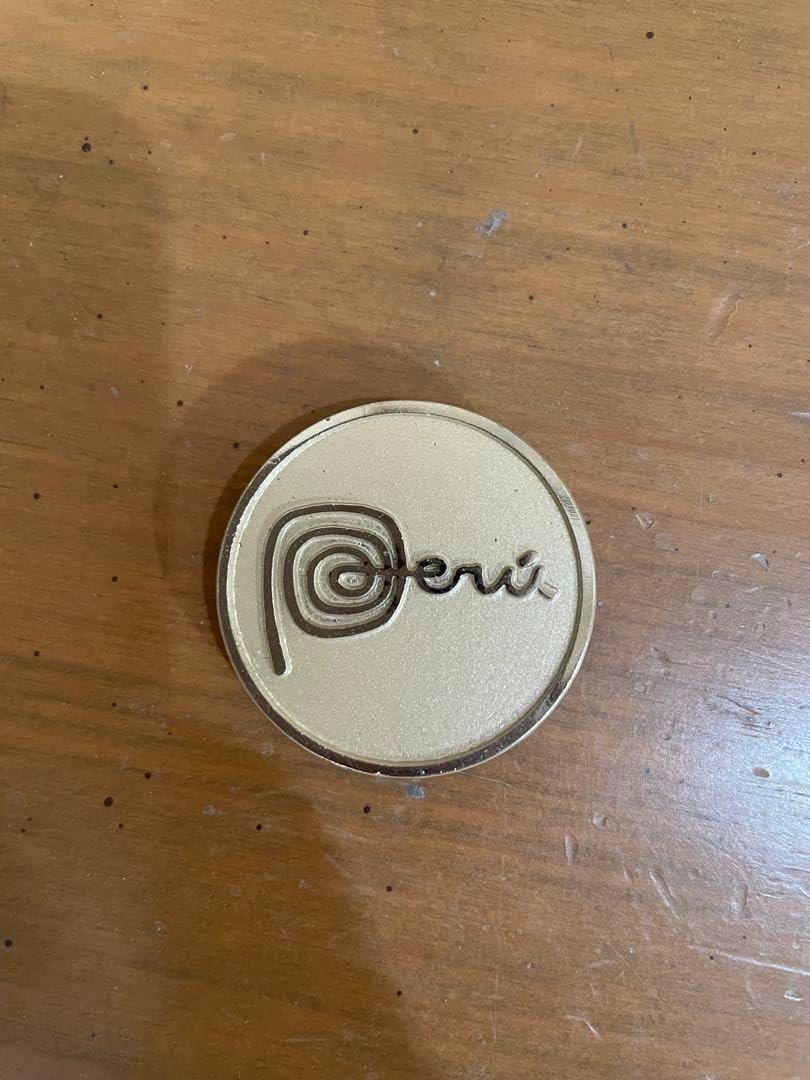 大阪万博 ペルーパビリオン ピンバッジ 非売品・限定 ペルー館